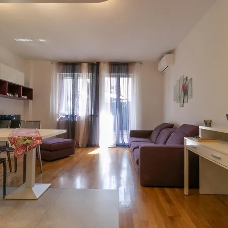 Appartamento Welcomely - Violet House & Garden *