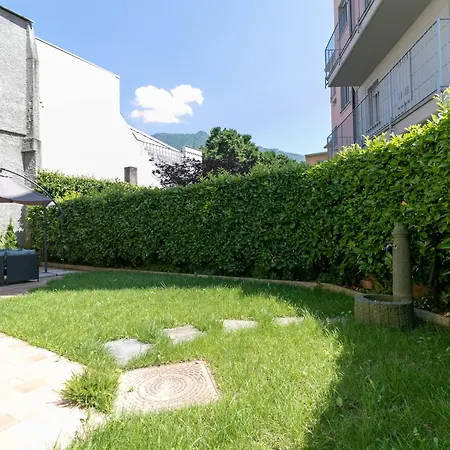 Welcomely - Violet House & Garden Appartamento Lecco